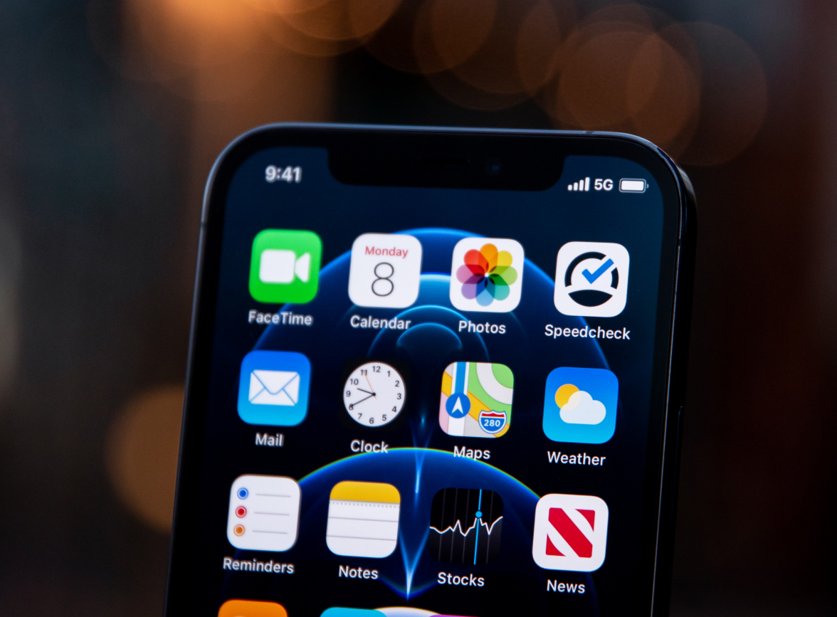 赣县苹果手机维修分享为什么 iPhone 12 在冬季会自动关机 